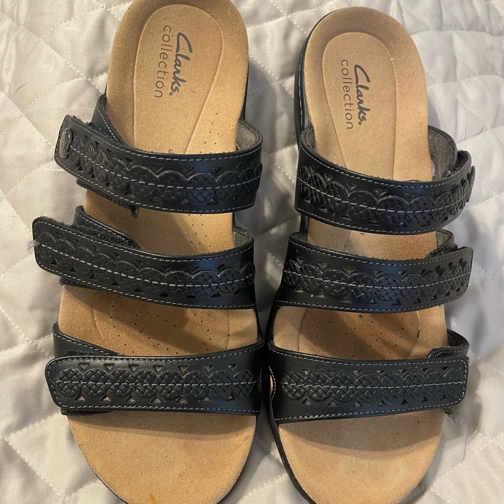 Clarks Women's Brown Sandlas, NWOT